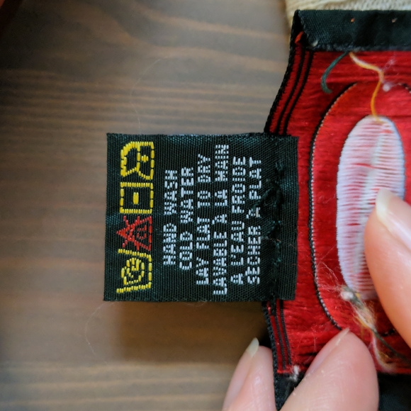 Cozy Vintage Ski-Style Winter Pullover Sweater - Picture 3 of 6